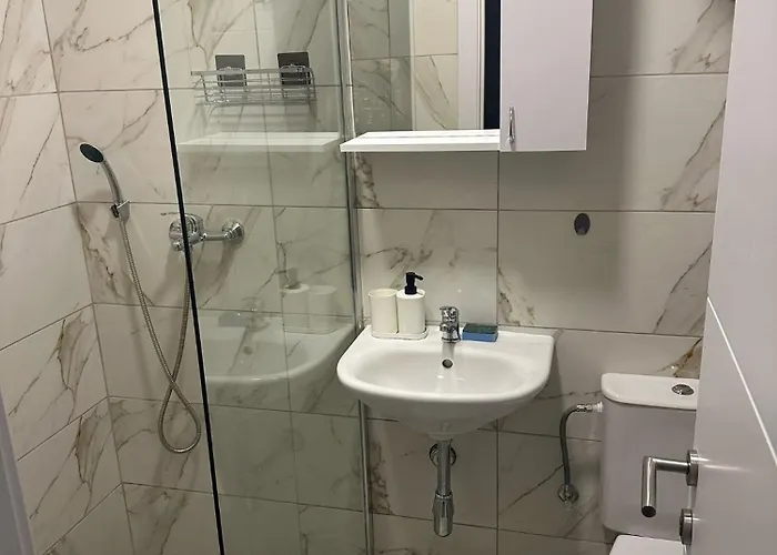 アパート 6- Sokobanjica